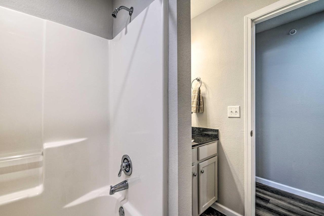 Pet-Friendly Branson Condo With Shared Pool! Ngoại thất bức ảnh